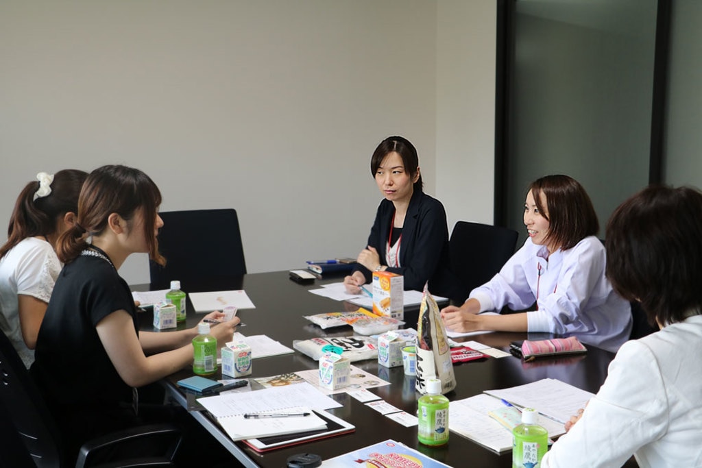理系女子の先輩に聞いた カメジョのリアル 女性で働くということとは 理系女子の就活支援ならrikejocafe 理系女子の先輩に聞いた カメジョのリアル 女性で働くということとは 理系女子の就活支援ならrikejocafe