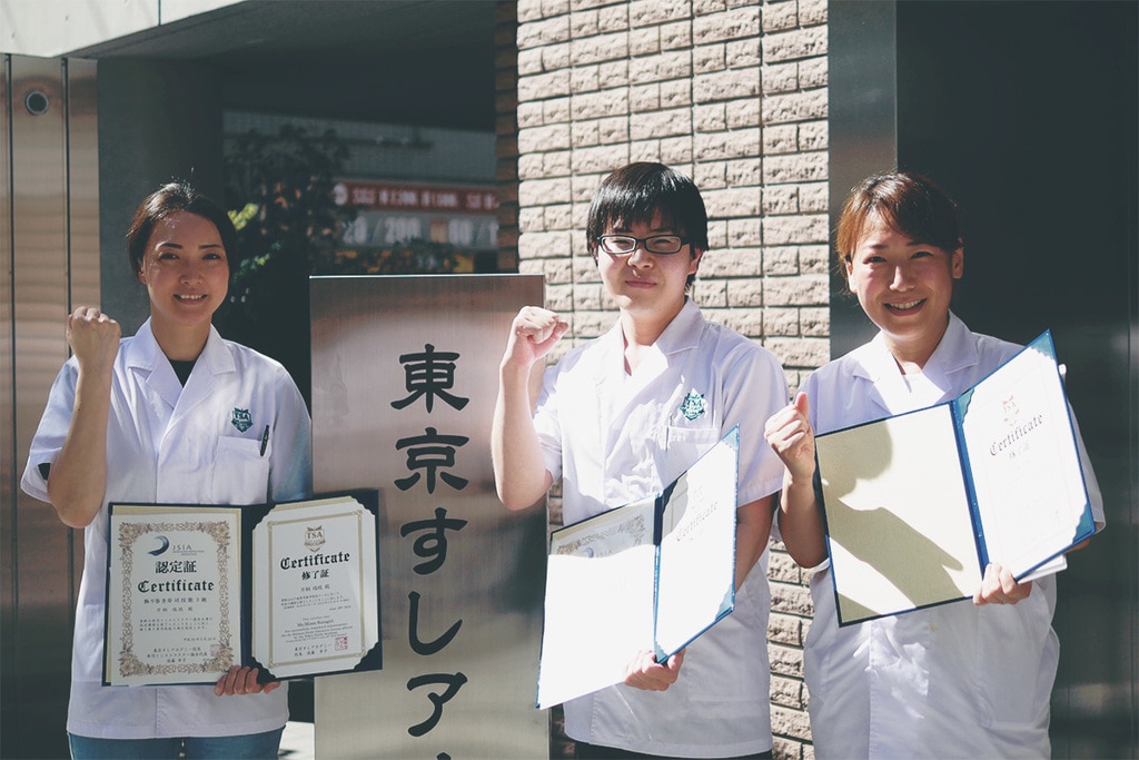 女性も寿司職人として活躍する時代 東京すしアカデミー 寿司職人養成学校