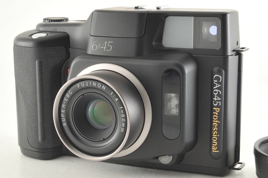 フジフィルム GA645 (W、i、Wi、Zi)｜買取価格上昇中のAF中判カメラ 