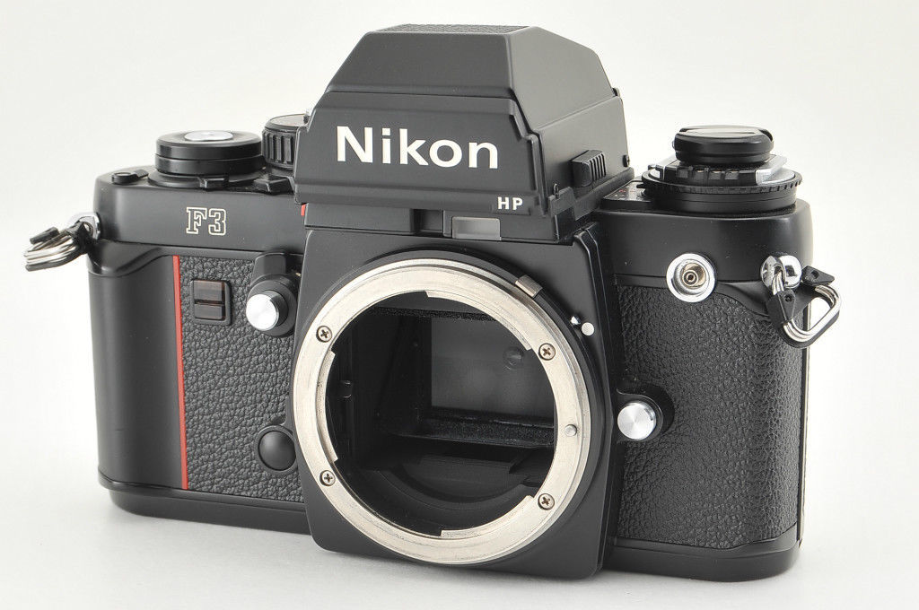 美品　Nikon ニコン　F3/F3HP 用底カバー　最終ロット品　CE マーク