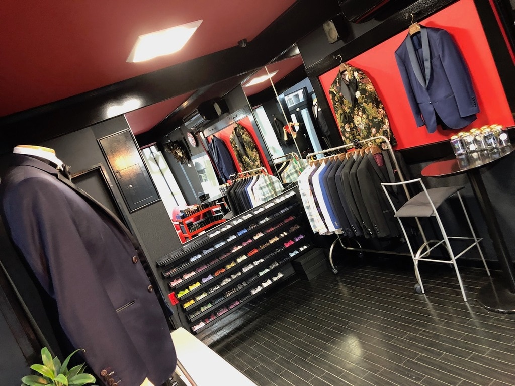 Roland様の名言 タキシード編 南青山オーダータキシード専門店ロッソネロ オーダー レンタル 東京 名古屋 新郎 結婚式 パーティー スーツ Roland様の名言 タキシード編 南青山オーダータキシード専門店ロッソネロ オーダー レンタル 東京 名古屋 新郎 結婚式 パーティー スーツ