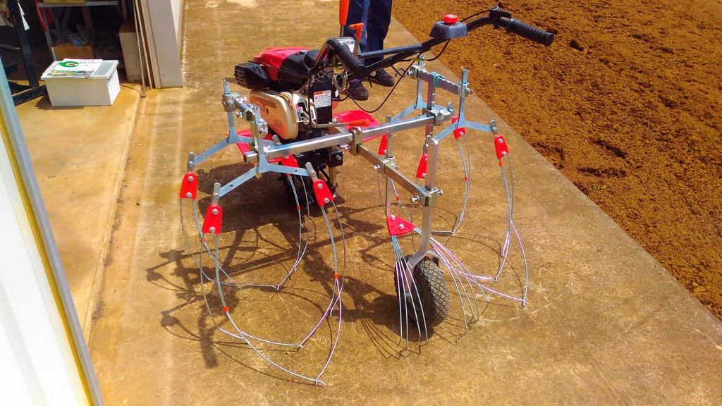 培土器 ニッカリ 超小型管理機 くわすけミニ用 培土器 F03007 : AZTEC