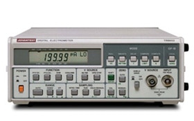 TR8652デジタル超高抵抗／微少電流計