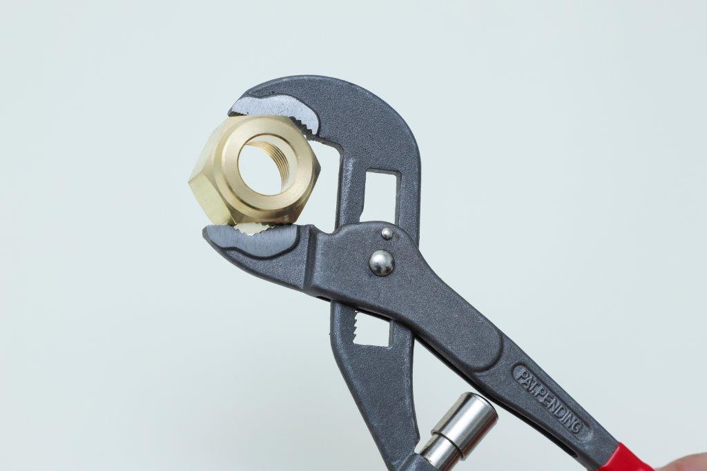 プライヤーとペンチの違いの違いとは? ペンチの種類と使い分けのコツ| DIY Clip! ー暮らしに創る喜びをー