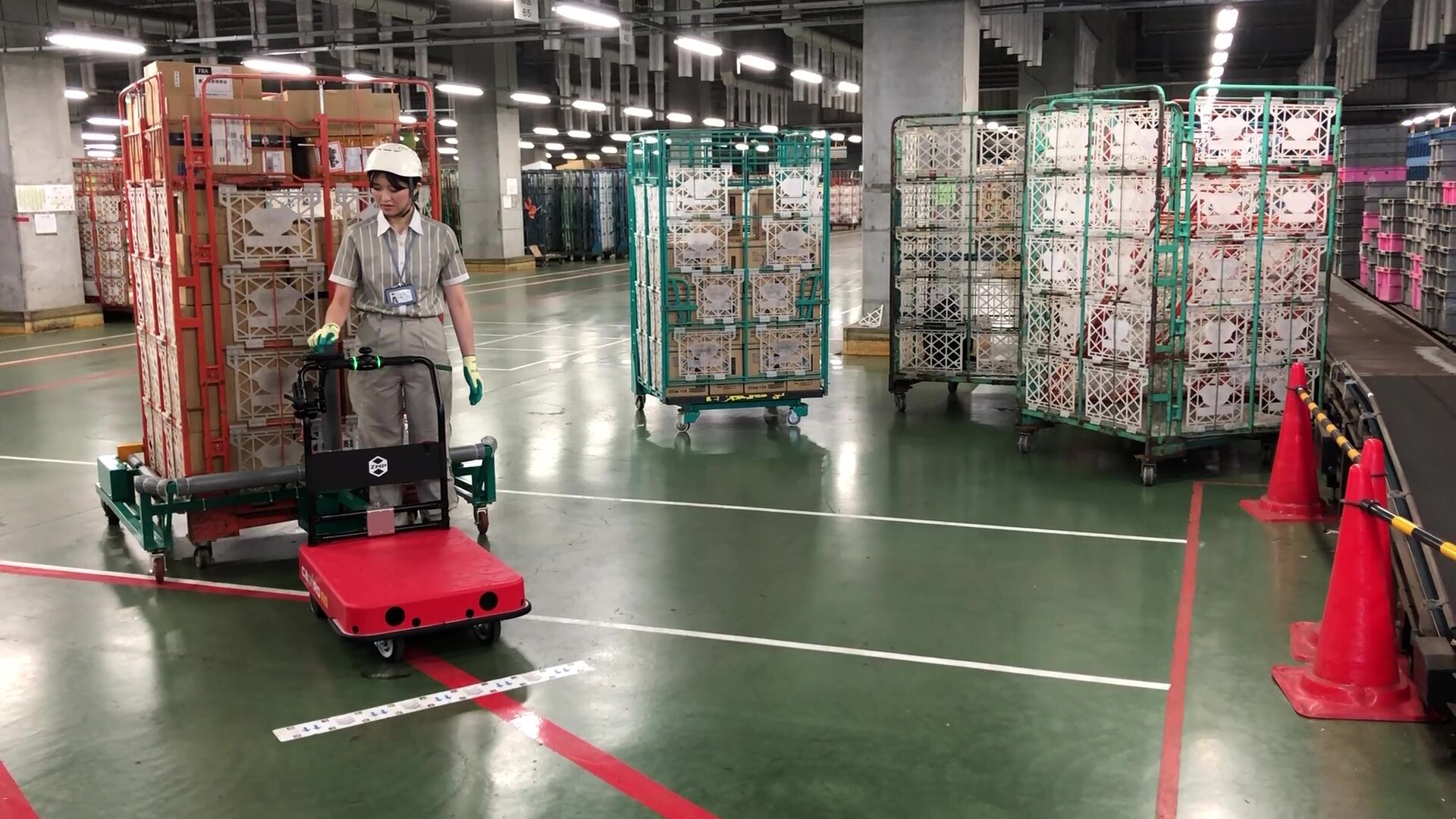 ヤマト運輸株式会社|無人搬送・自動搬送(AGV)なら物流支援ロボット「CarriRo(キャリロ)」 ヤマト運輸株式会社|無人搬送・自動搬送(AGV)なら物流支援ロボット「CarriRo(キャリロ)」