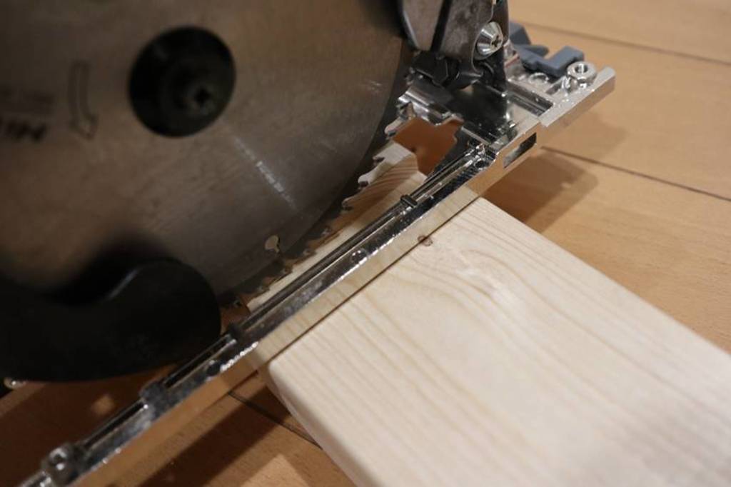 カウンターキッチン下の空間スペースに水槽棚をdiy Diy Clip ー暮らしに創る喜びをー カウンターキッチン下の空間スペースに水槽棚をdiy Diy Clip ー暮らしに創る喜びをー