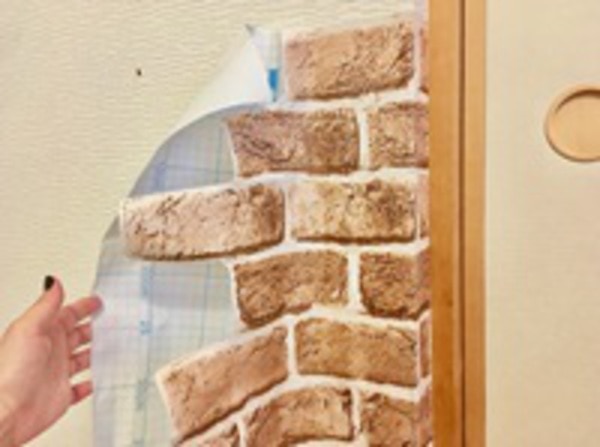 壁紙の汚れ隠しに役立つリメイクシートのdiy 壁紙の汚れ隠しに役立つリメイクシートのdiy