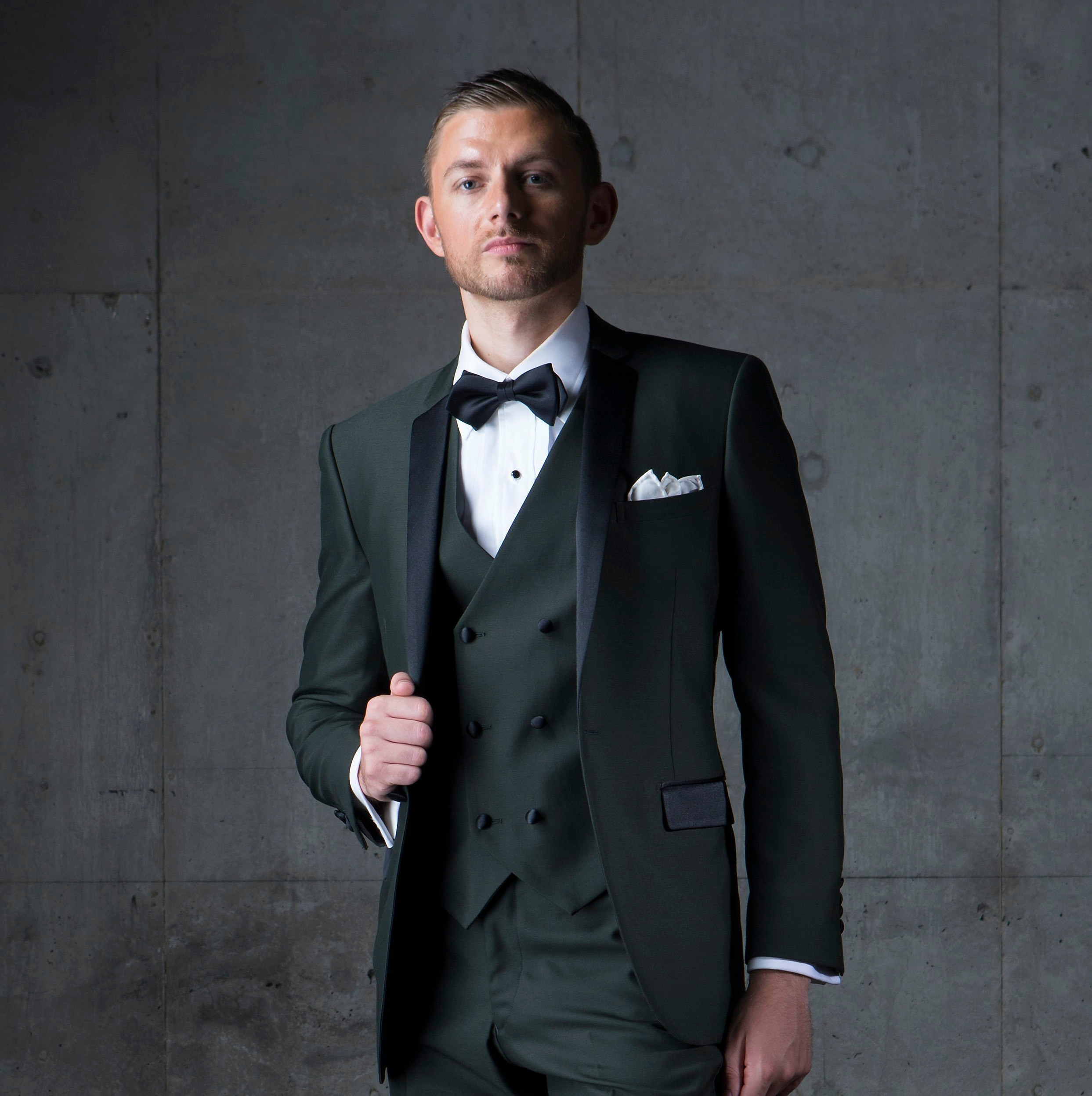 tuxedo_rossonero_green1105.jpg