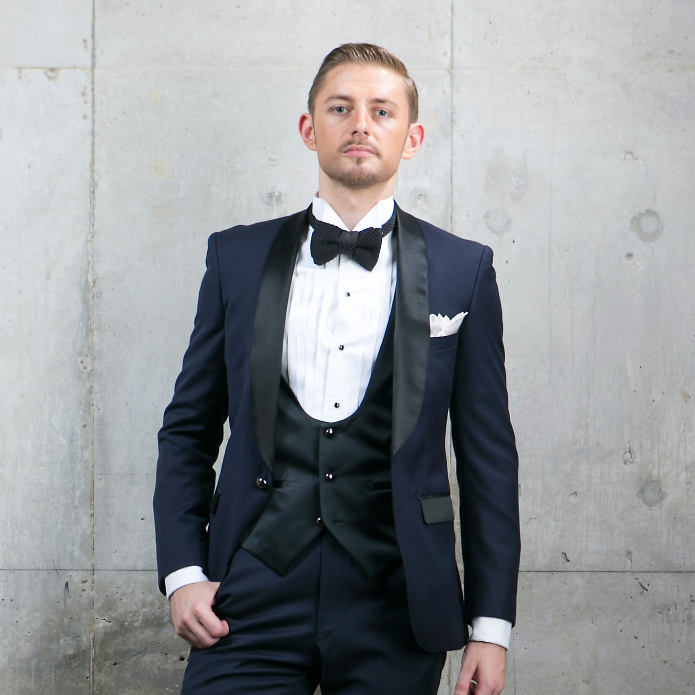 tuxedo_rossonero_U0U5667.jpg