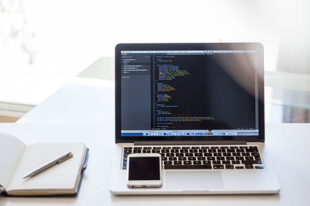 Javascript開発におすすめエディタ6選 Os別や機能解説 Java フロントエンド研修のジョブサポート Javascript開発におすすめエディタ6選 Os別や機能解説 Java フロントエンド研修のジョブサポート