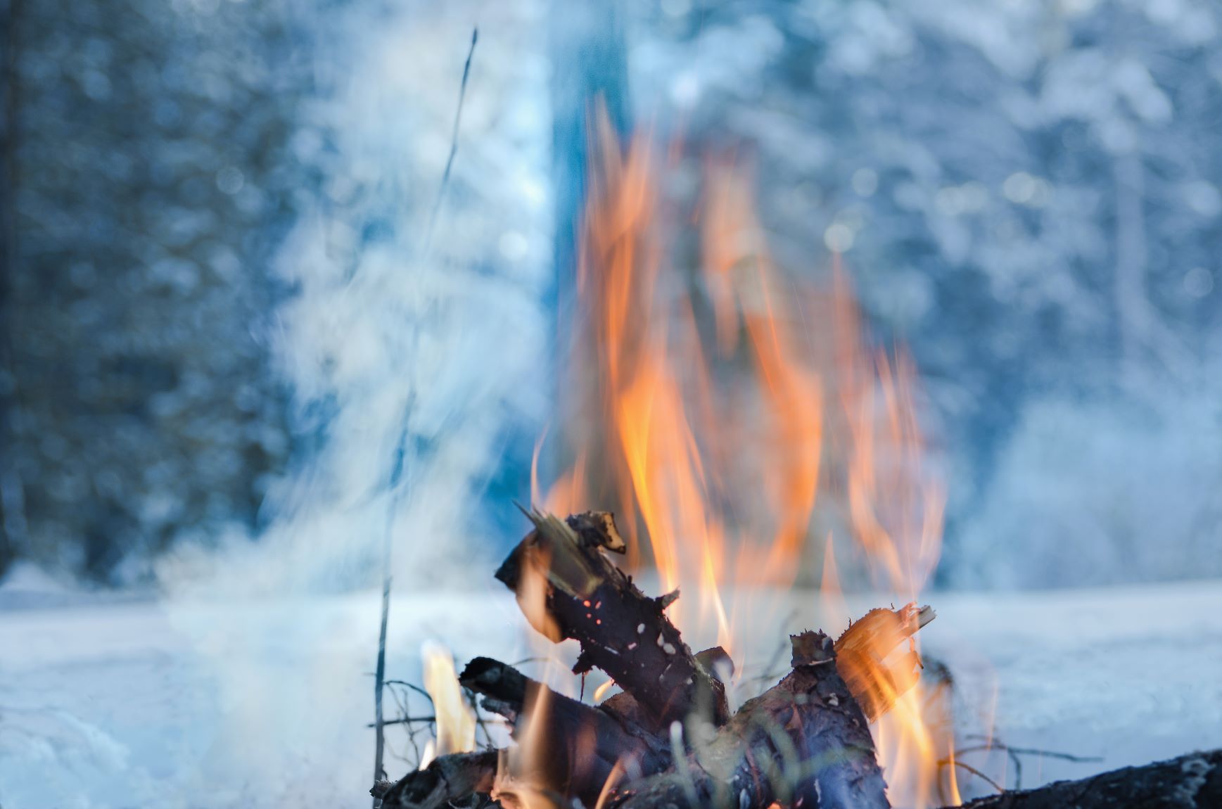 冬キャンプは 焚火 で楽しむ 必須アイテムと楽しみ方をご紹介 グローバルホームセンター ジョイフルエーケー