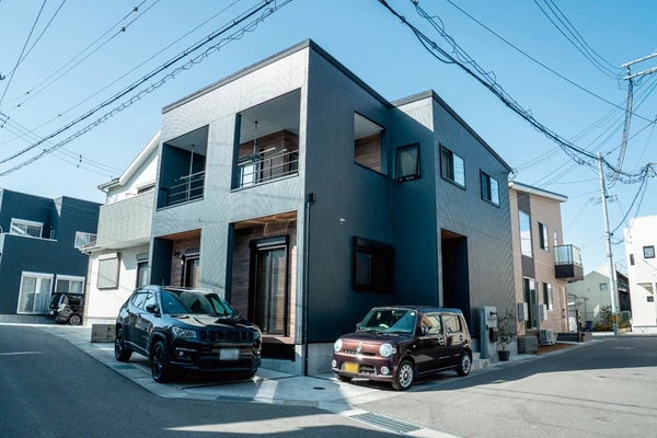 30坪で車2台のスペースを確保した2階建ての注文住宅 おすまみ Com 30坪で車2台のスペースを確保した2階建ての注文住宅 おすまみ Com