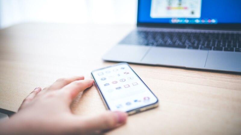 プラットフォームを選ばない受験機能