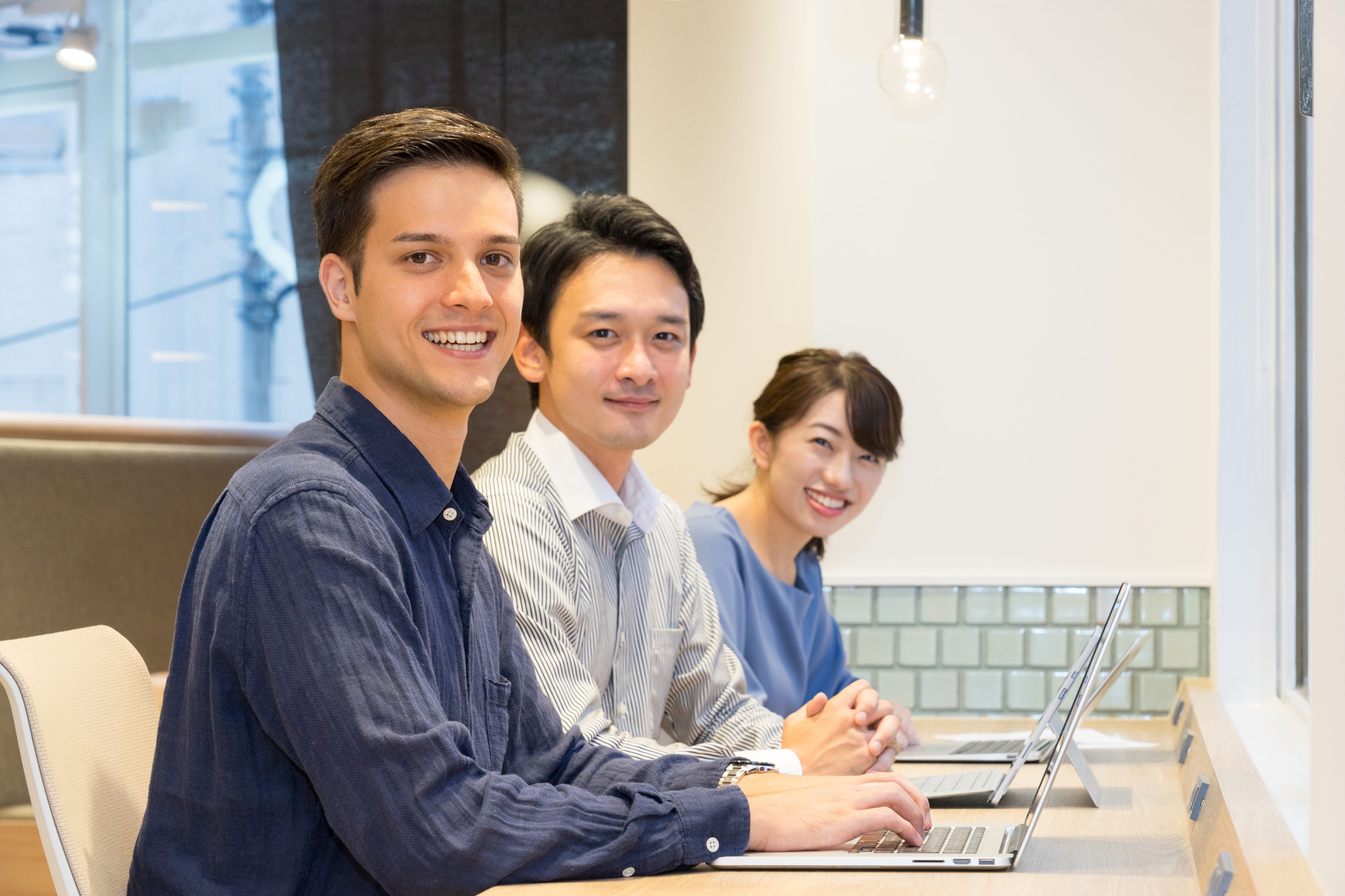 日系企業で働く外国人向け​ 日本人とのコミュニケーション​ eラーニングプログラム