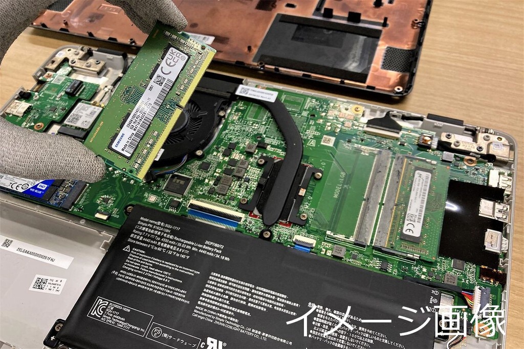 ASUSゲーミングノートパソコンアップグレード、ROG STRIX G17 G713Qの