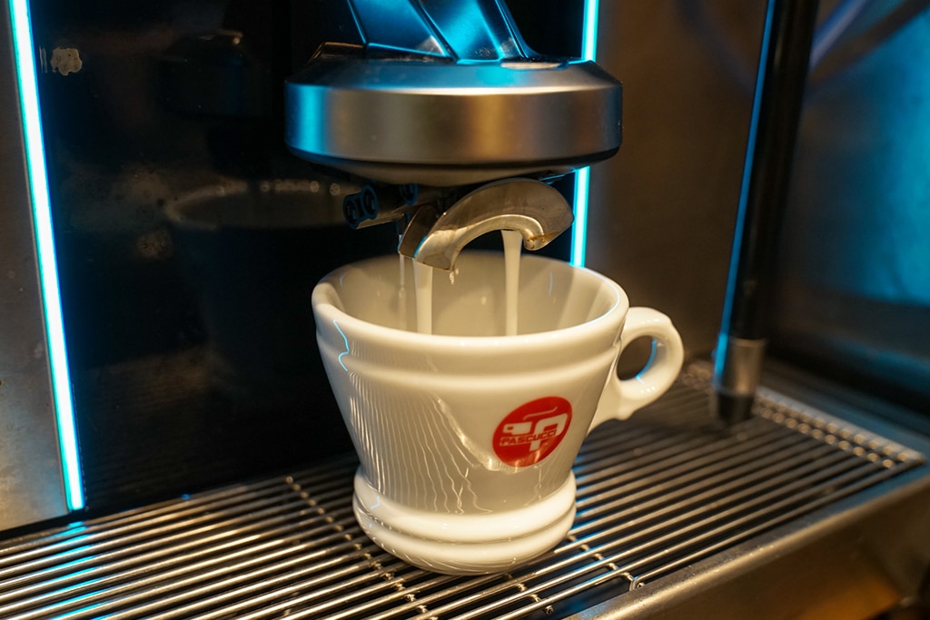 L'ATELIER et Brasserie ATOM Milano |デロンギ業務用コーヒー L'ATELIER et Brasserie ATOM Milano |デロンギ業務用コーヒー