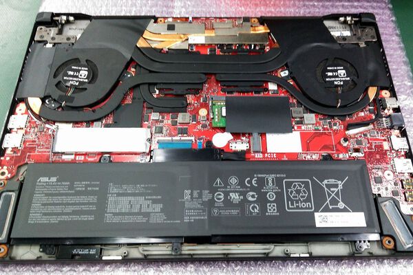 ASUS ZEPHYRUS GX501GI マザーボード修理アップグレードに使用