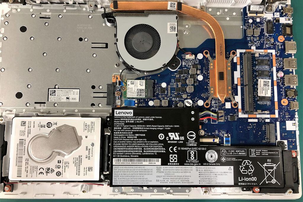 IBM Lenovoノートパソコン修理、電源は入るのに画面が映らない
