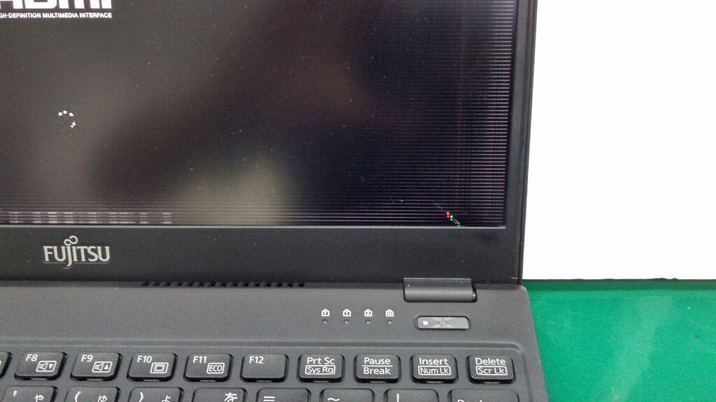 富士通 LIFEBOOK U939/CW (液晶割れ・バックライト切れ 富士通 LIFEBOOK U939/CW (液晶割れ・バックライト切れ