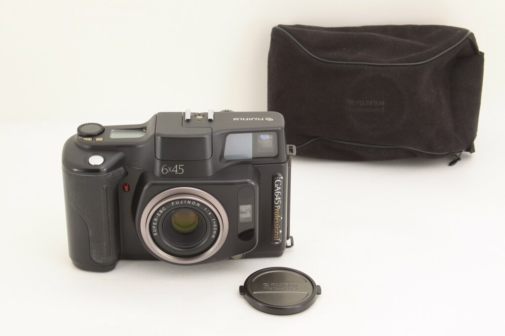 ケース付き ペンタックス 折りたたみピントフード67用 ケース付き ペンタックス 折りたたみピントフード67用 Yahoo