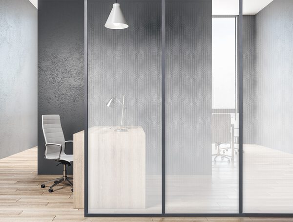 オフィスに個性的なガラスフィルム