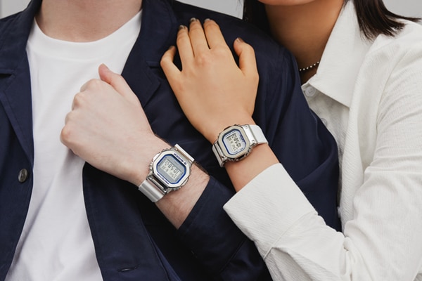 G-SHOCKから冬限定のペアウォッチ「GM-5600LC-7JF」「GM-S5600LC G-SHOCKから冬限定のペアウォッチ「GM-5600LC-7JF」「GM-S5600LC