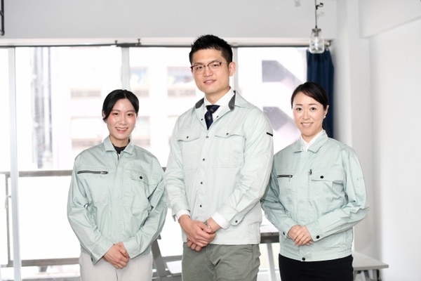 内装屋　プロフィール必ず見て下さい。様専用 3代目となる新型「ポルシェ パナメーラ」のインテリア先行公開