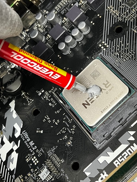 3年前のパソコンを新品パーツ交換でCPU・グラボをパワーアップし 3年前のパソコンを新品パーツ交換でCPU・グラボをパワーアップし