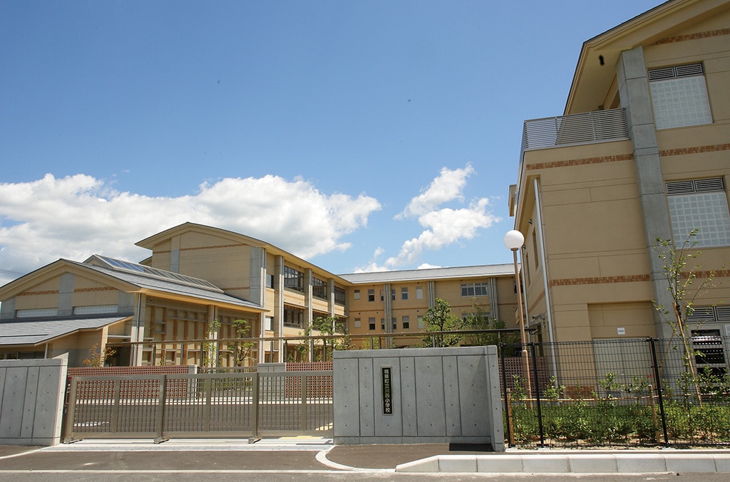 精華町立 川西小学校