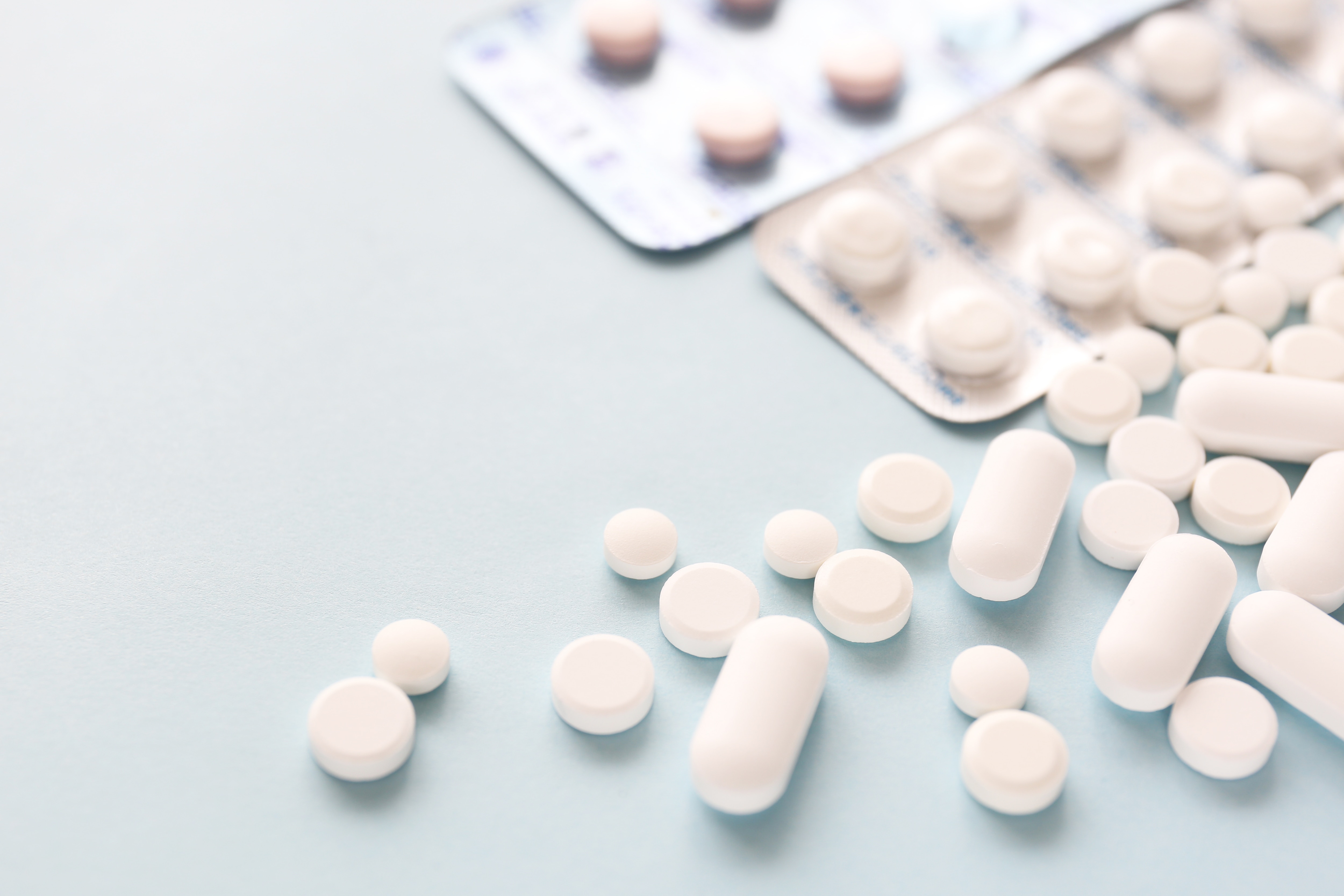 クリーム色の薬剤・錠剤