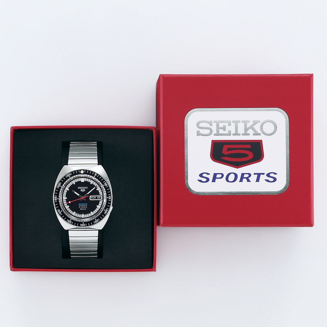 SEIKO 5SPORTSよりブランド誕生55周年を彩るトリビュートモデル「SBSA223」登場 | 株式会社ザ・クロックハウス