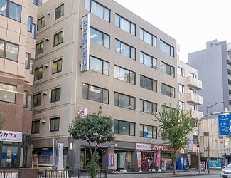 大阪校教務スタッフ