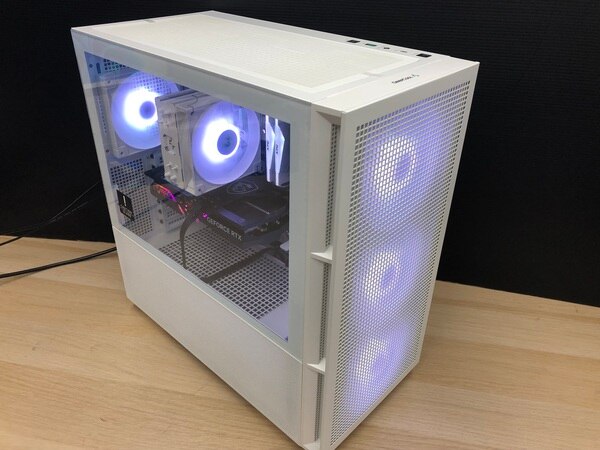 メーカー不明 2面ガラス ホワイト 白 PCケース 白くて美しい自作PCを