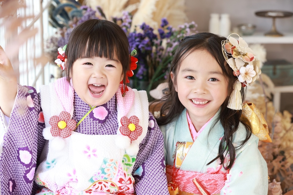 3歳女の子/7歳女の子 姉妹で七五三】お客様 ご紹介 | A-Studio 3歳女の子/7歳女の子 姉妹で七五三】お客様 ご紹介 | A-Studio