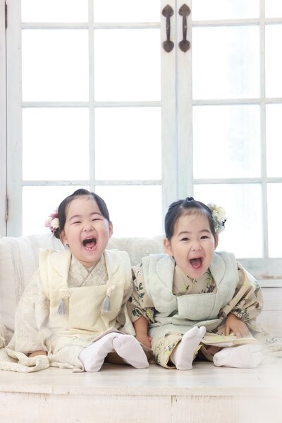 3歳 双子で七五三】お客様 ご紹介 | A-Studio代官山 3歳 双子で七五三】お客様 ご紹介 | A-Studio代官山