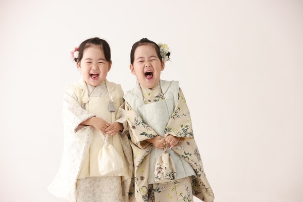3歳 双子で七五三】お客様 ご紹介 | A-Studio代官山 3歳 双子で七五三】お客様 ご紹介 | A-Studio代官山