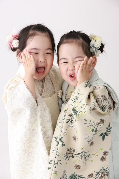 3歳 双子で七五三】お客様 ご紹介 | A-Studio代官山 3歳 双子で七五三】お客様 ご紹介 | A-Studio代官山