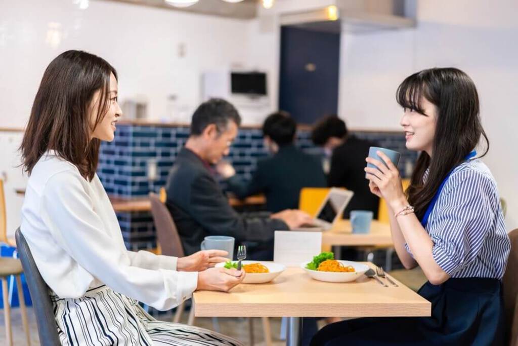 実践カフェテリアプラン 少子高齢時代の企業厚生 /ぎょうせい/新 ...