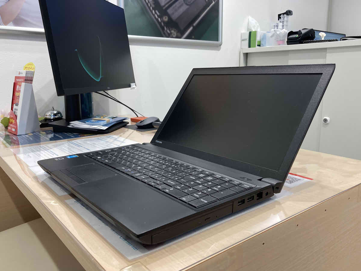 起動しない東芝ノートPCへのSSD換装&OSインストール【パソコン修理事例】