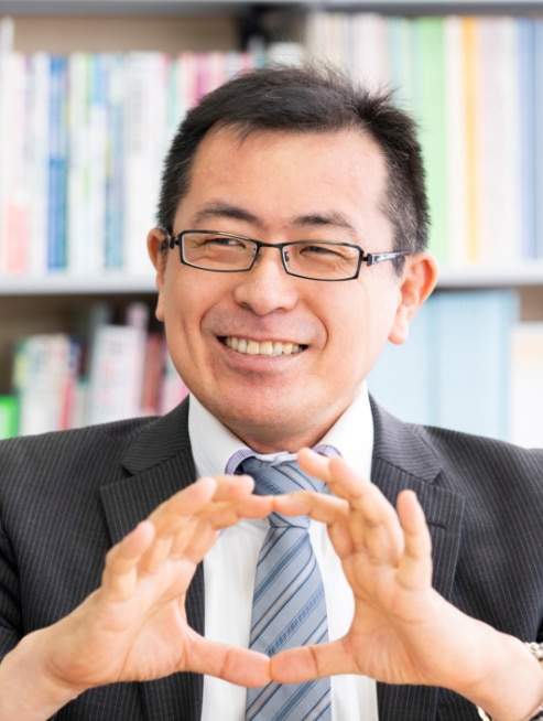 飯島 勝矢 氏
