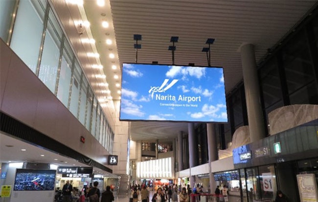 成田空港　サイネージ　1ビル到着大型LEDセット.