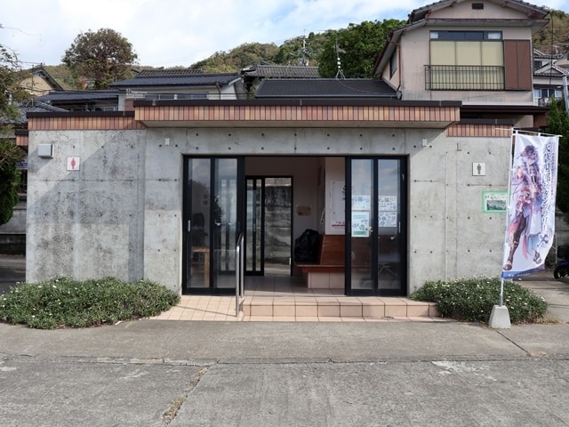 TOWAILET(トワイレ)導入事例 上天草市湯島 元々あった公衆トイレ