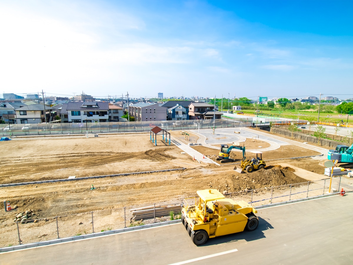 【建築業界の基礎知識】建築基準法第22条区域とは？定められている制限と区域指定の調べ方を解説