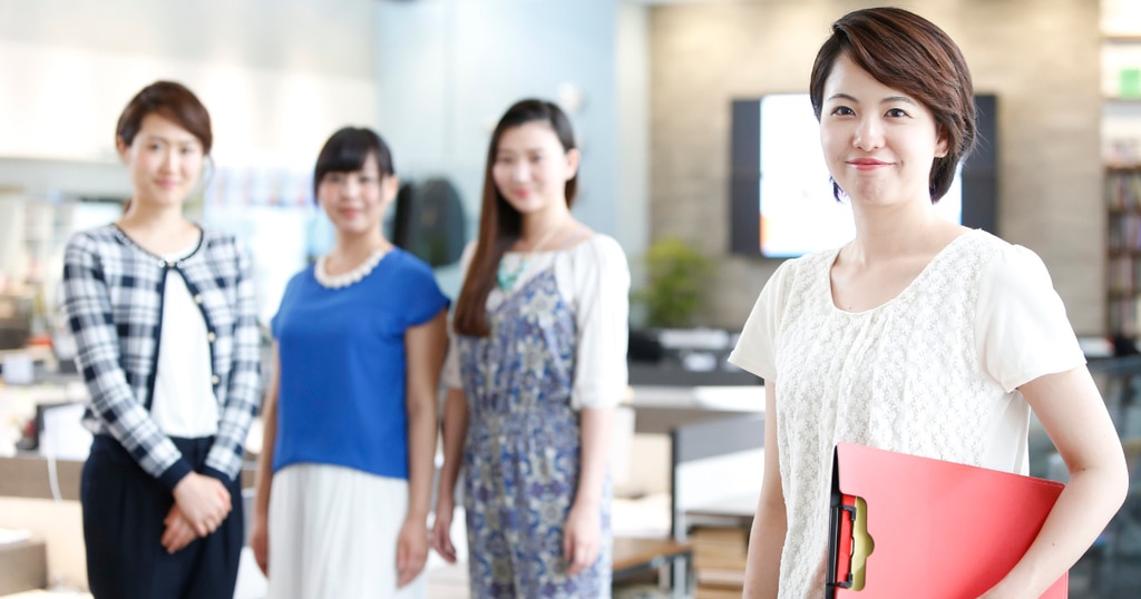 労務コンプライアンスとは。よく見られる違反例と遵守するために 労務コンプライアンスとは。よく見られる違反例と遵守するために