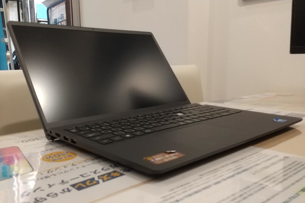DELLノートパソコン修理 ヒンジの故障を修復【修理事例 DELLノートパソコン修理 ヒンジの故障を修復【修理事例