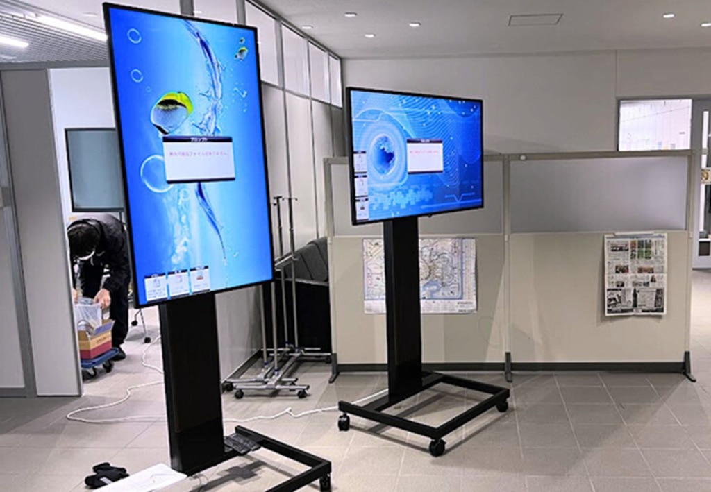 展示品値下げ】デジタル看板 デジタルサイネージ タッチパネルで 展示品値下げ】デジタル看板 デジタルサイネージ タッチパネルで