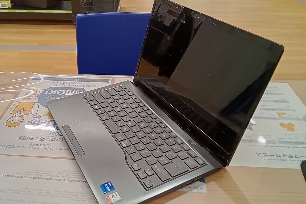 富士通 LIFEBOOK液晶割れ修理！【パソコン修理事例】 | パソコン修理