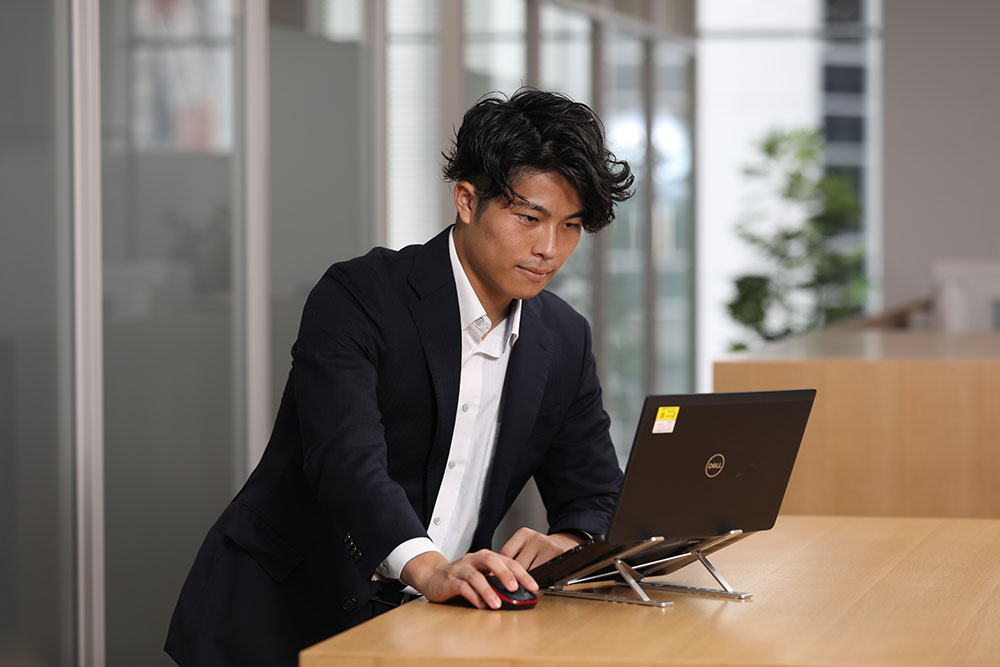 採用_社員紹介_2021年新卒入社2