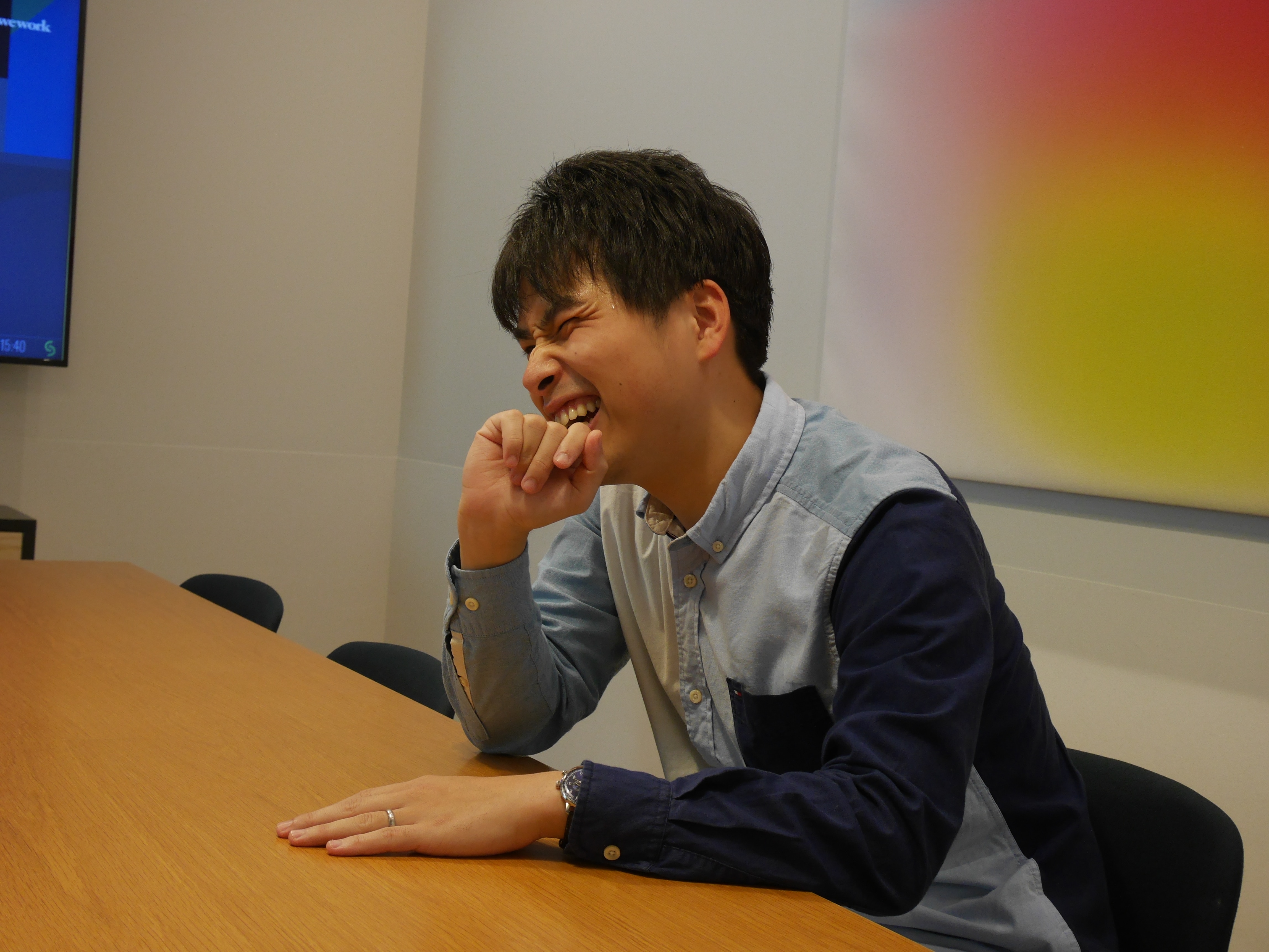 福山さんが悩んでいる写真