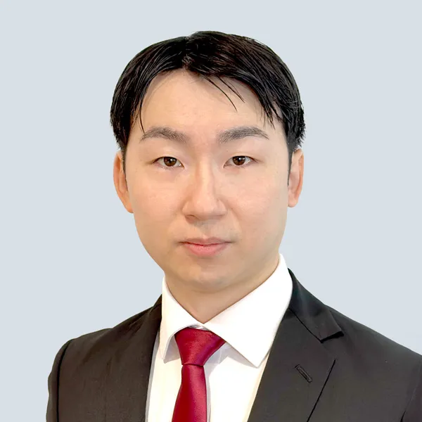 横尾 駿一